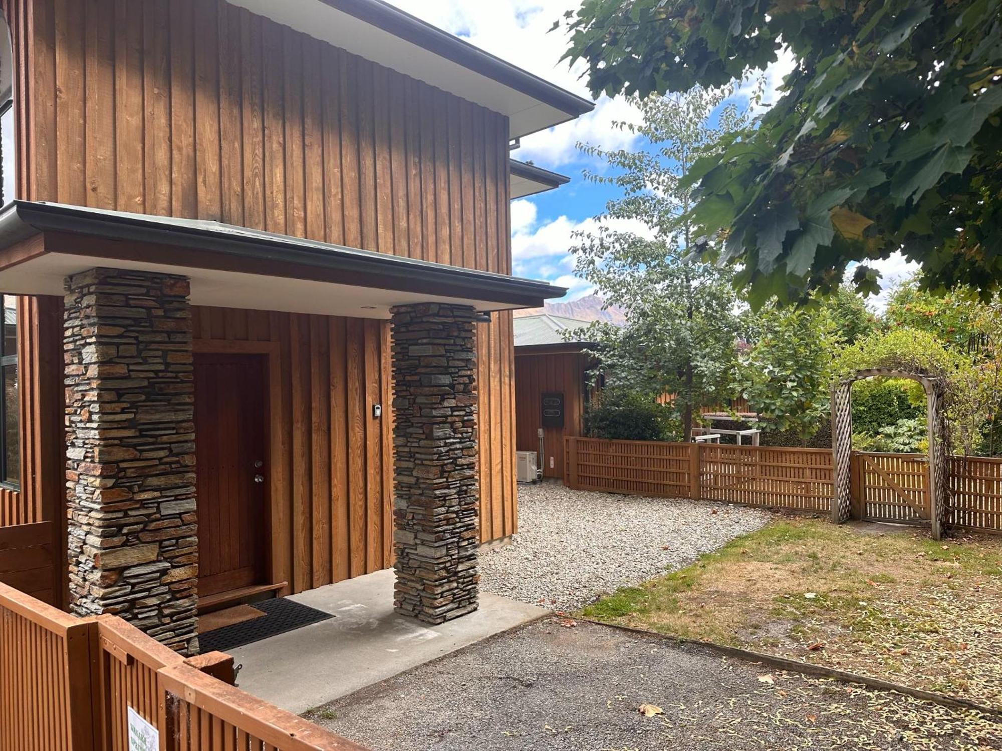 Wanaka Springs Lodge Εξωτερικό φωτογραφία
